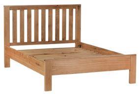 Chunky Oak Bedroom 5'0 Bed