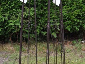 Obelisk Brown Metal Square Small Set of 2 - Image 1