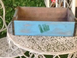 retro wooden crate lilt logo - Image 1