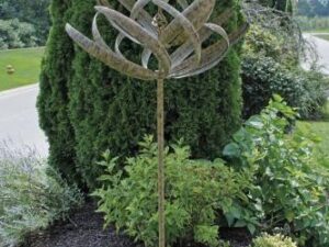 GARDEN SPINNER SPRING REEDS