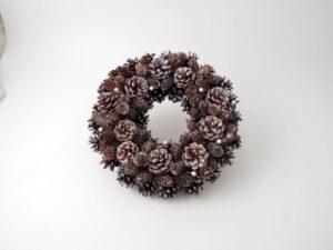XMAS WREATH WITH NATURAL CONE