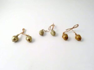 Christmas Tree Ornament Cones/Acorns