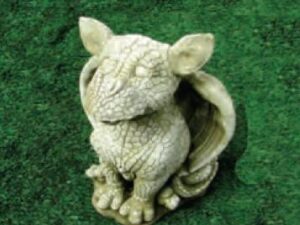 GARDEN STONE DRAGON SITTING PRETTY - CLICK & COLLECT ONLY - Image 1