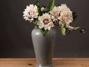 Coffee Cream Dahlia - Image 1